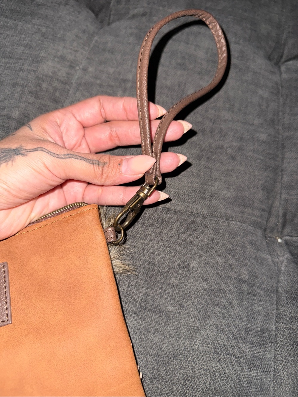 Loungefly Star Wars Ewok Cosplay wristlet fuzzy faux-fur - Picture 5 of 5